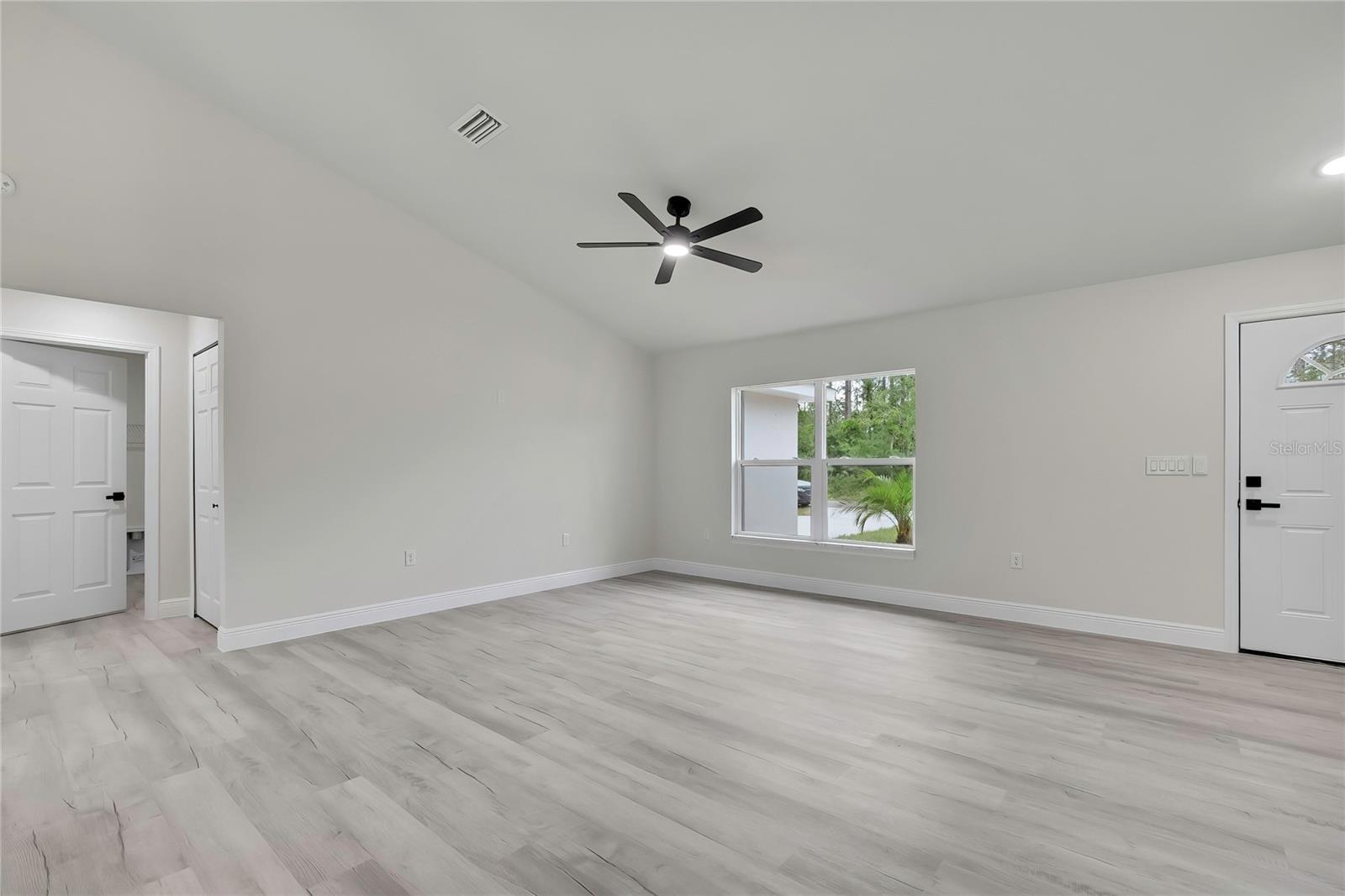CITRUS SPGS UNIT 09 - Residential
