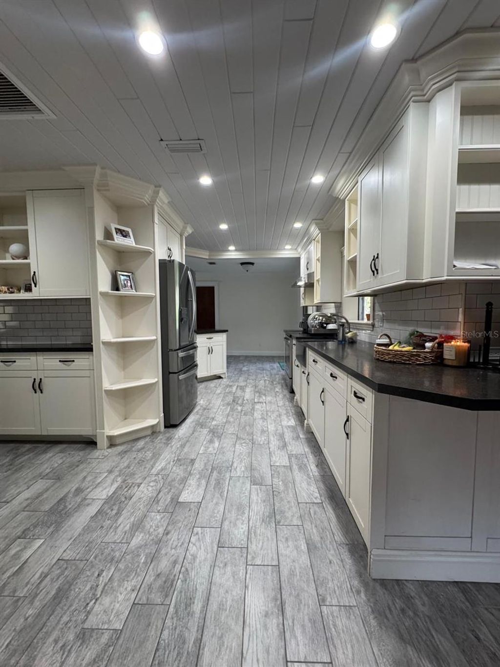 Photo of 581 Woodlawn Terrace, Kissimmee, FL 34744 (MLS # S5140978)