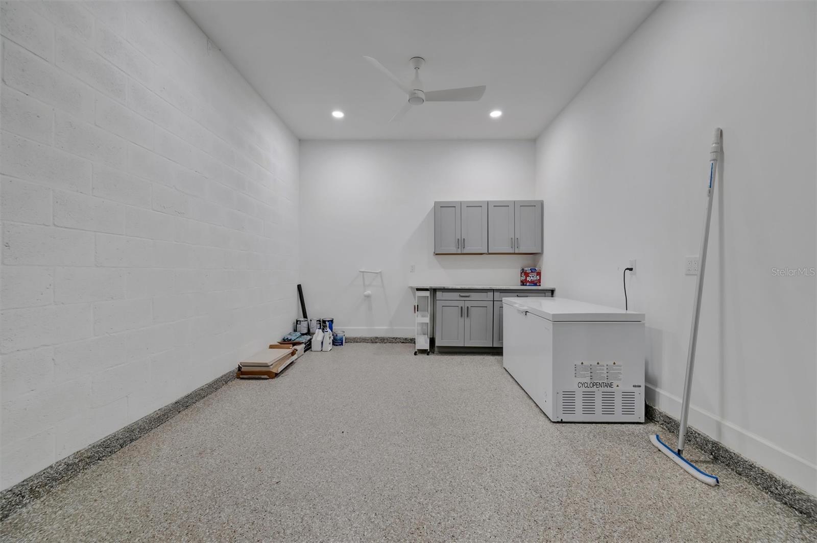 ESPLANADE NORTH AT ARTISAN LAKES SUBPH I - Residential