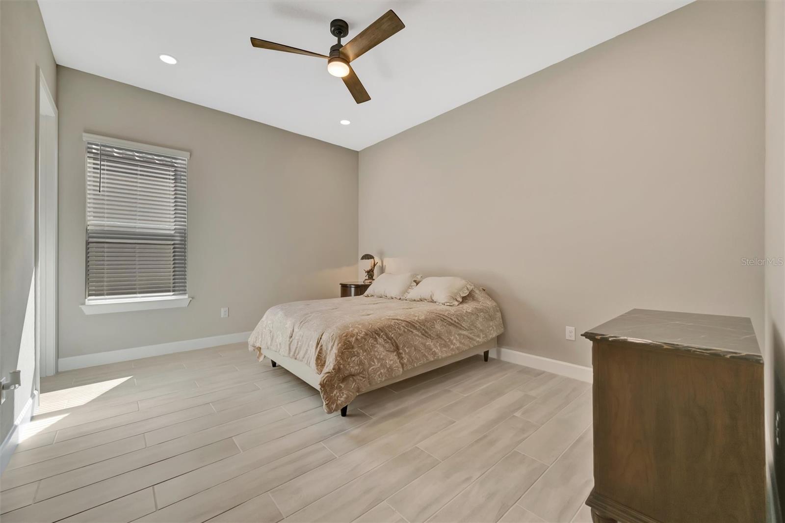 ESPLANADE NORTH AT ARTISAN LAKES SUBPH I - Residential