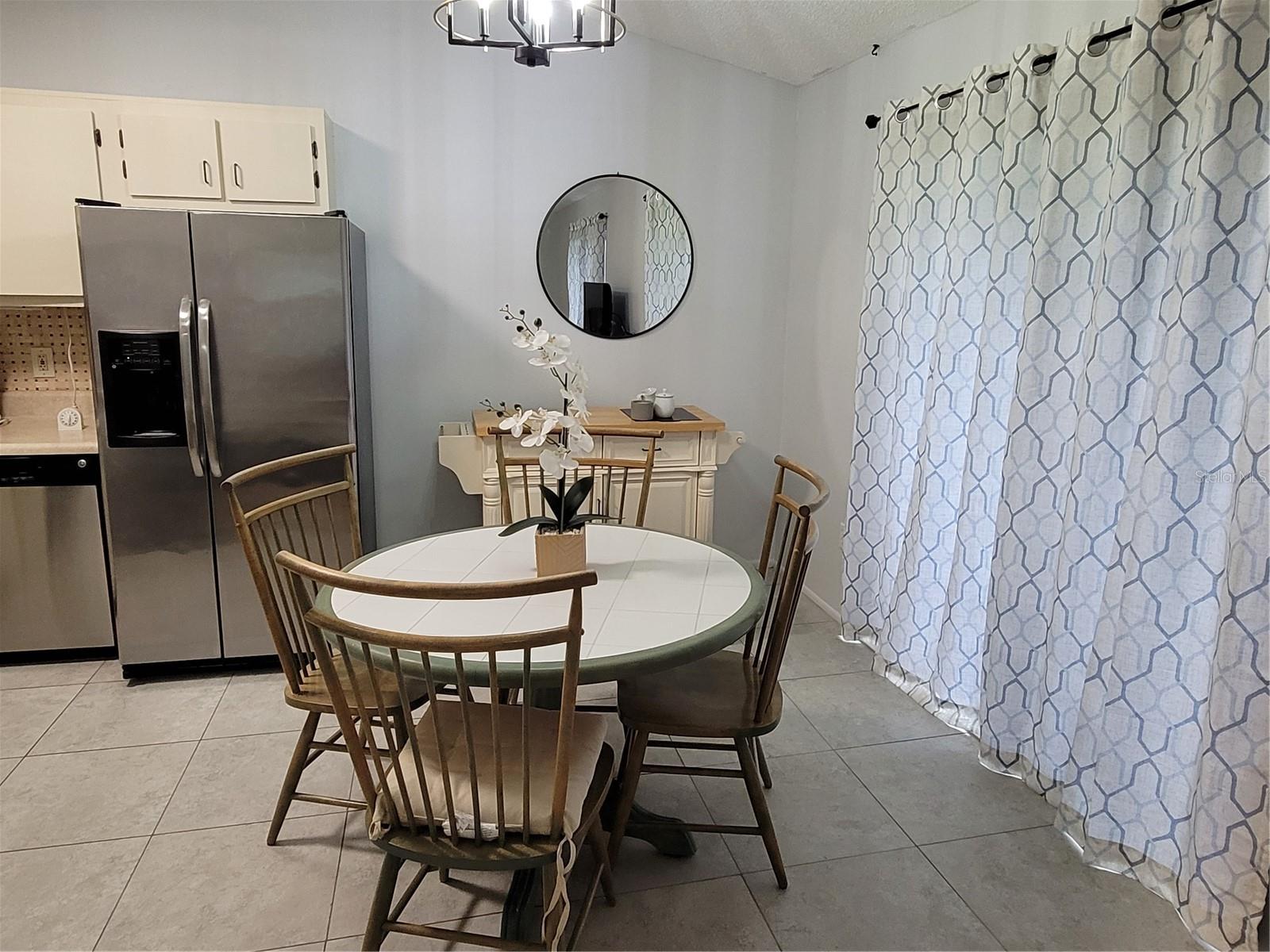 WATERWAYS PH 01 - Residential Lease