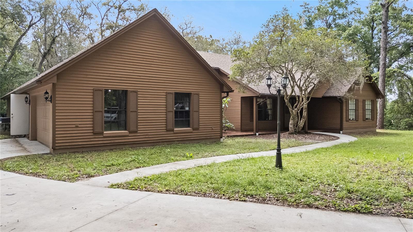 137 HICKORY RIDGE CIRCLE
