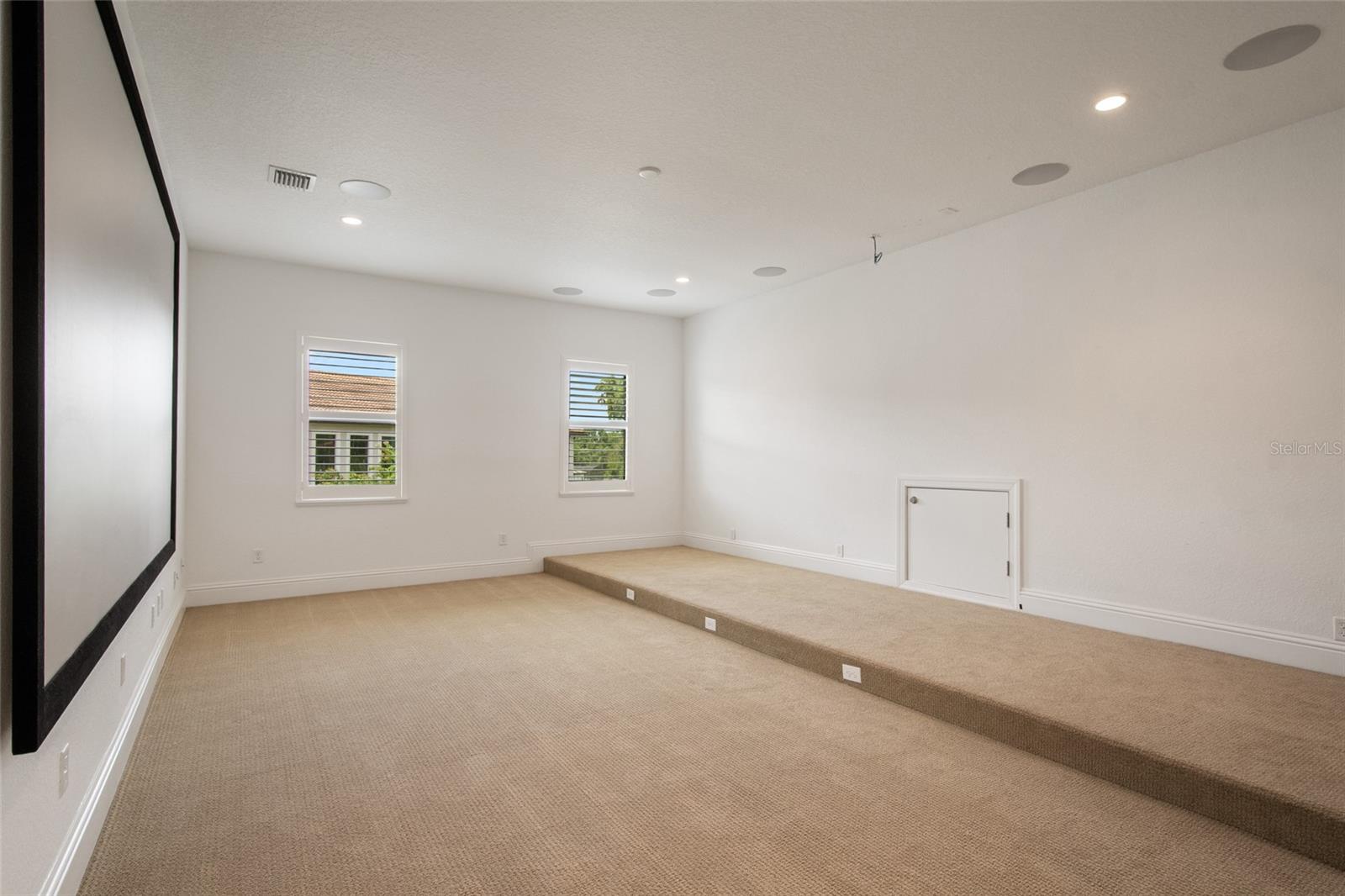 CASABELLA PH 2 - Residential