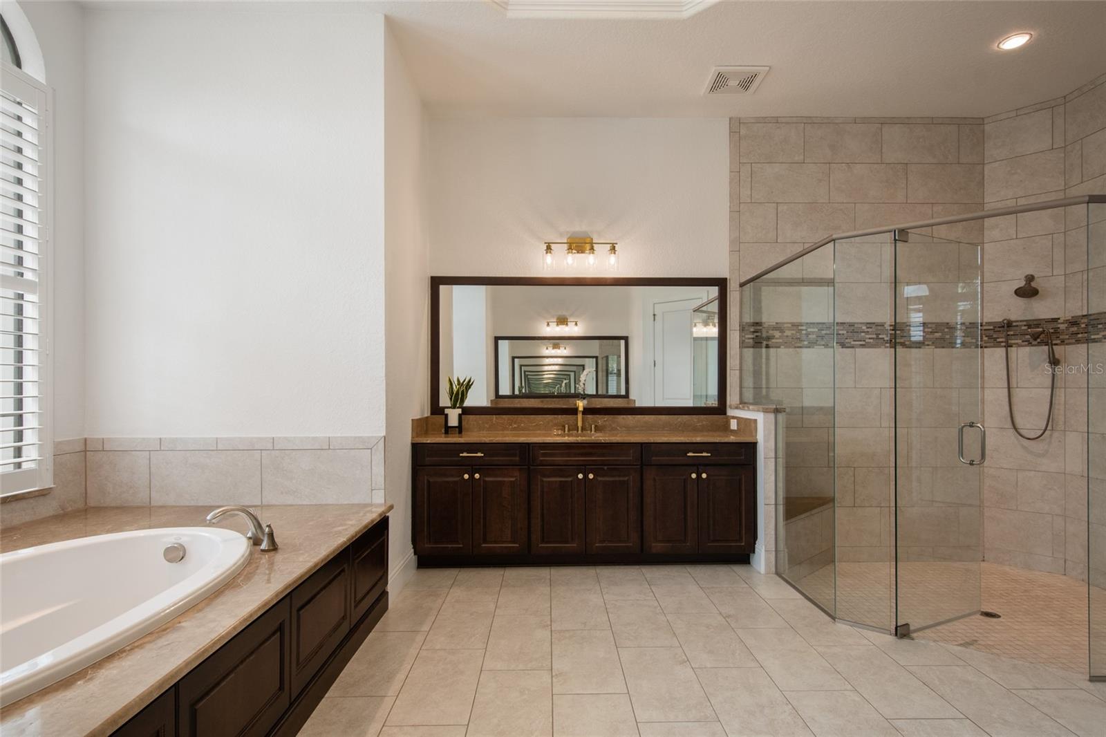 CASABELLA PH 2 - Residential