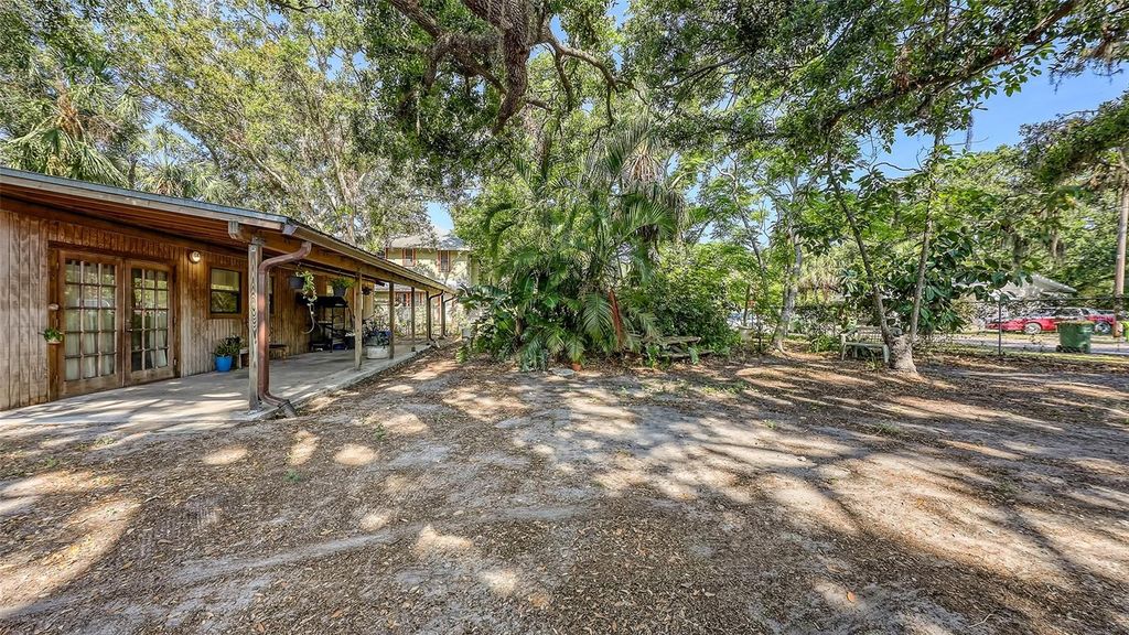 Photo of 4122 Old Bradenton Road, Sarasota, FL 34234 (MLS # A4653747)