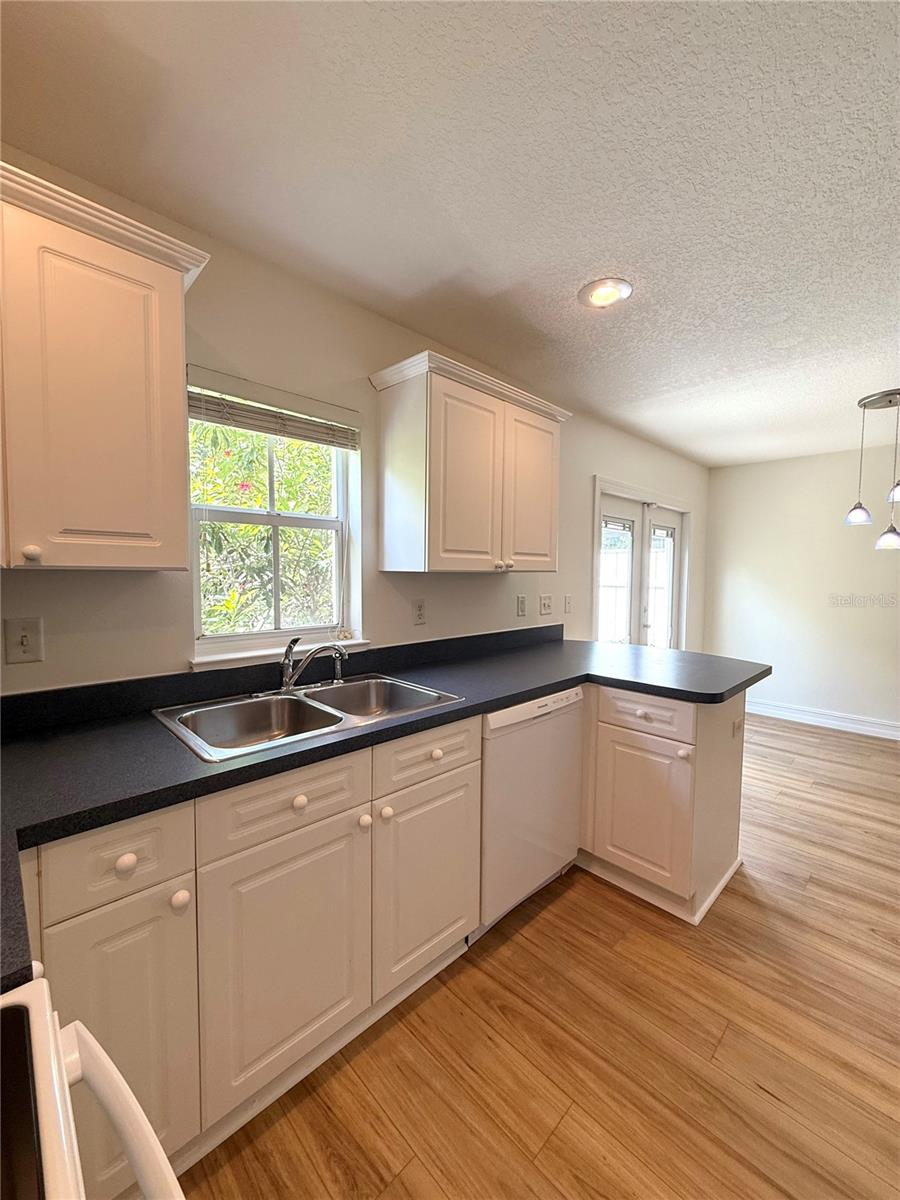 5644 SAMTER COURT