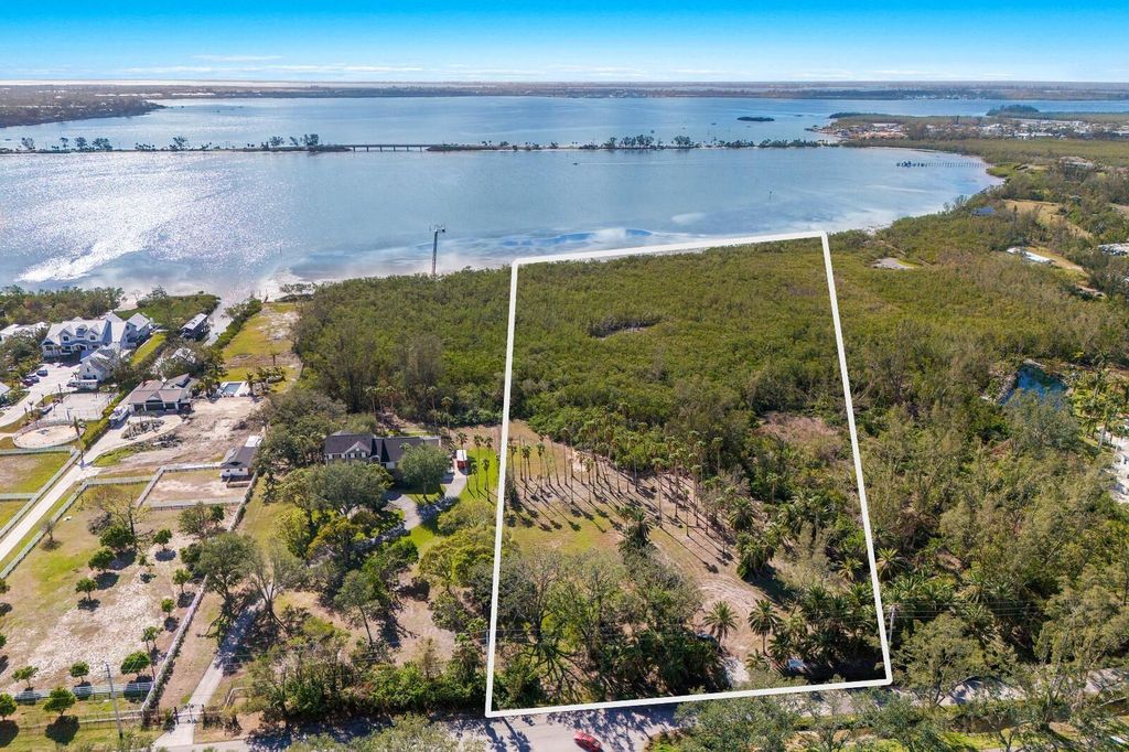Photo of 9205 9th Avenue NW, Bradenton, FL 34209 (MLS # A4632767)