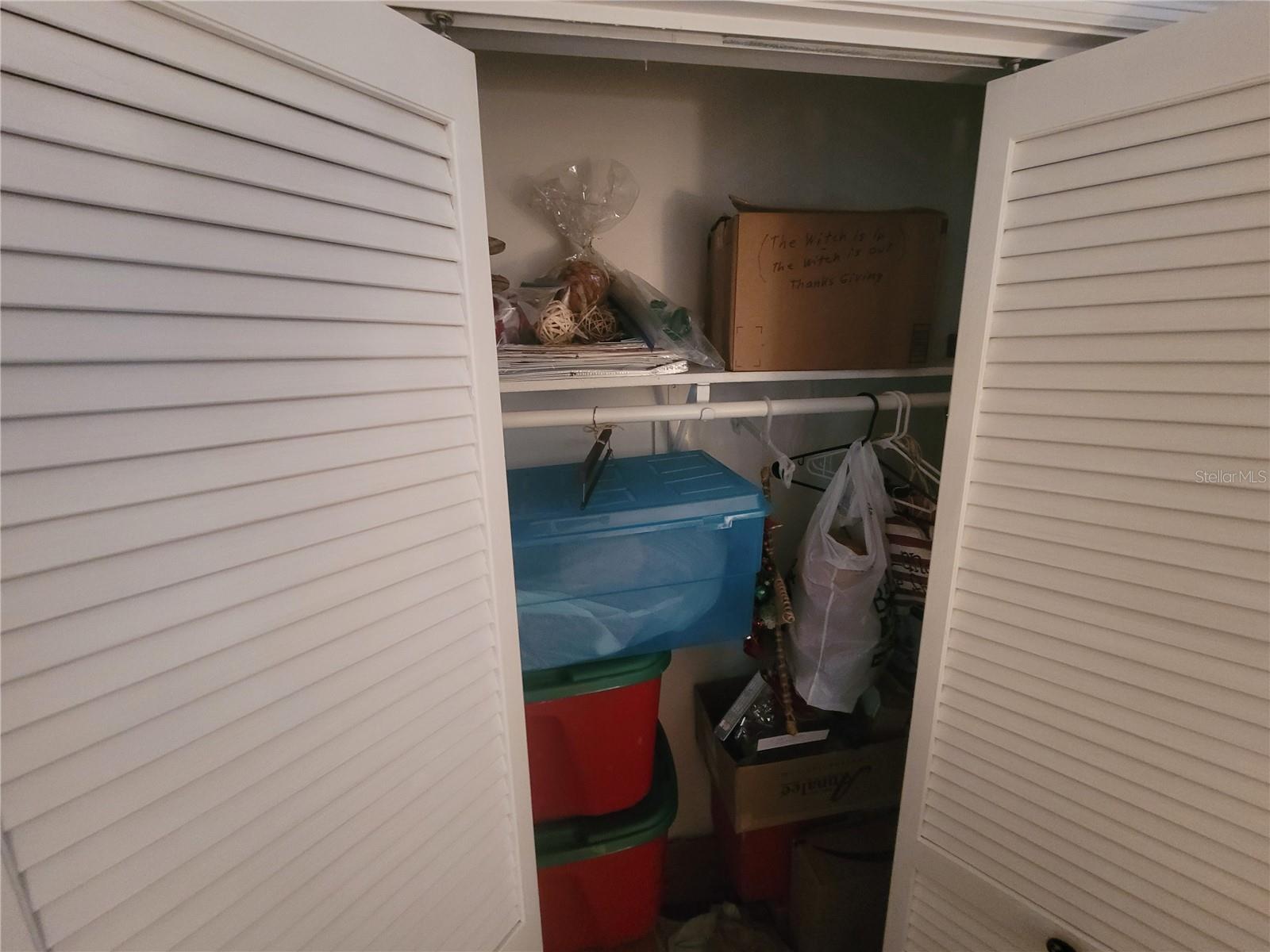 WESTCHESTER WOODS PH 02 - Residential Lease