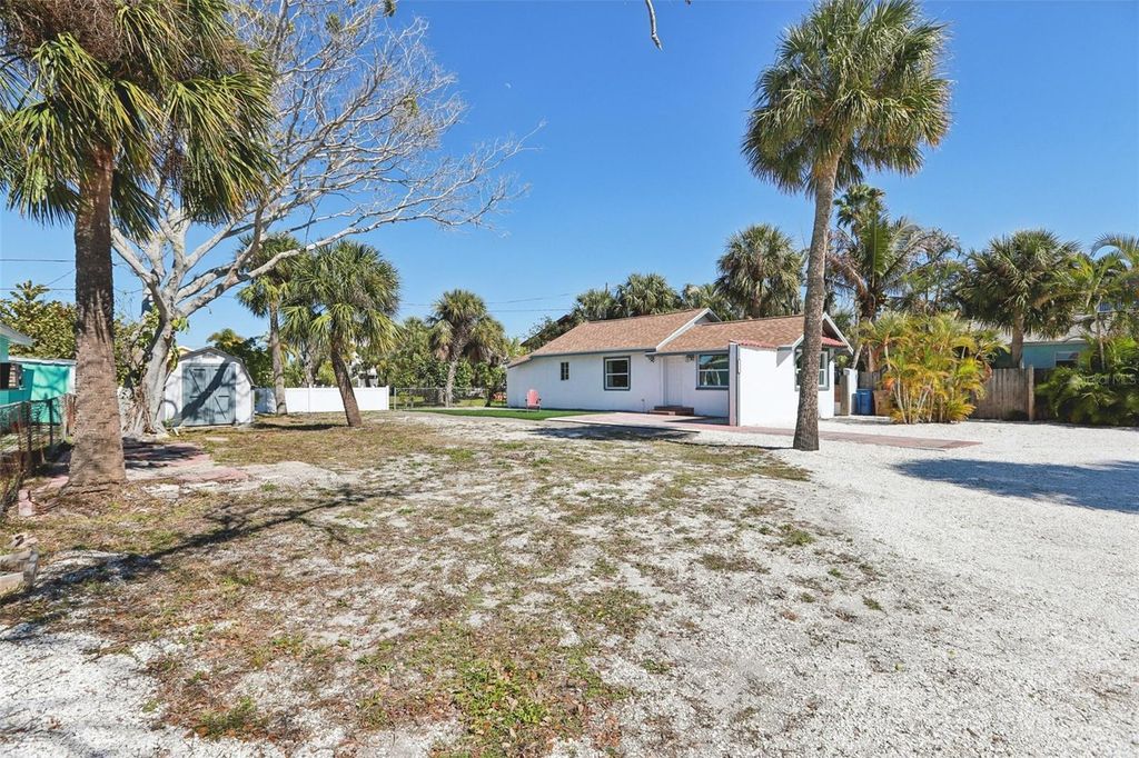 Photo of 13135 4th Street E, Madeira Beach, FL 33708 (MLS # TB8487234)