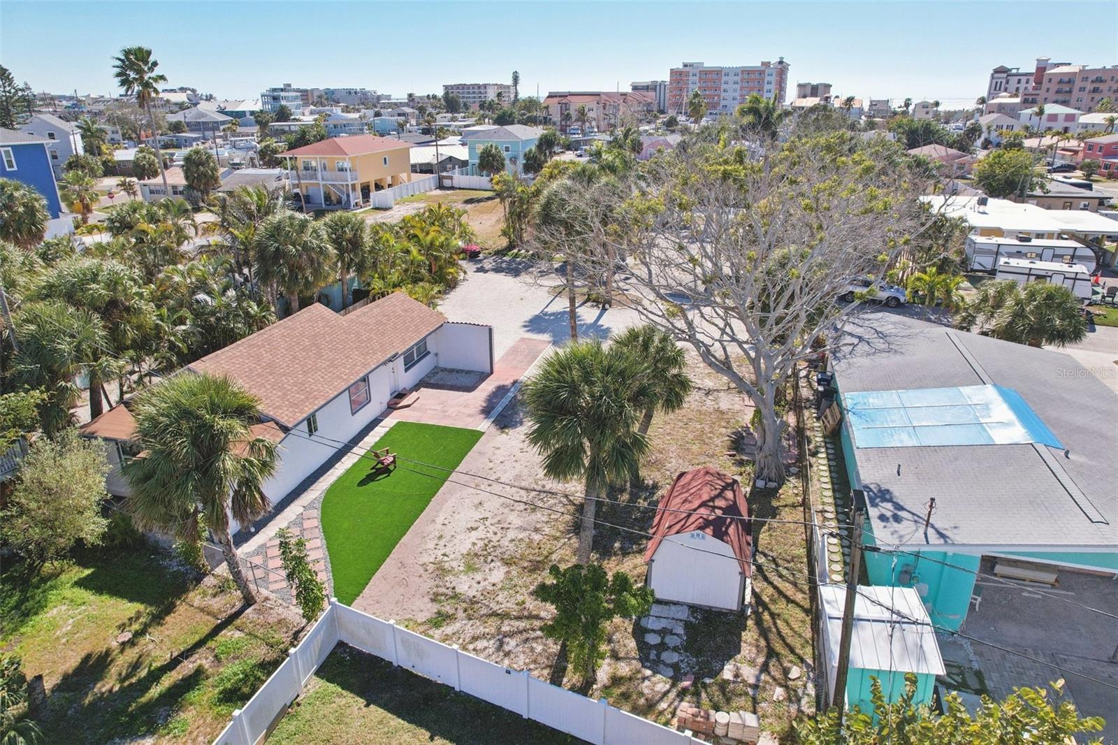 PAGES REP OF MITCHELLS BEACH - Land