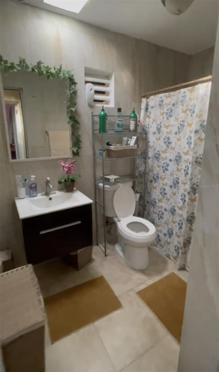 URB ATENAS - Residential Income
