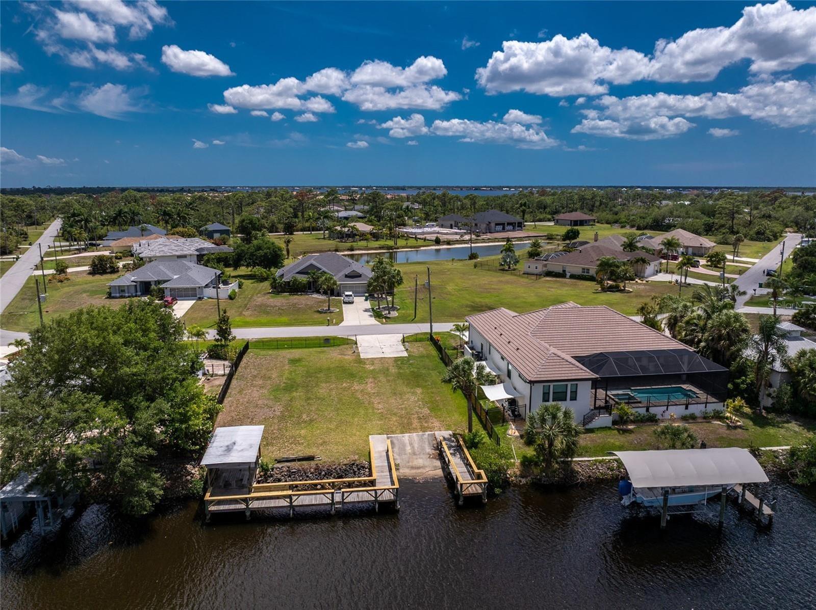 RIVERBEND ESTATES - Land