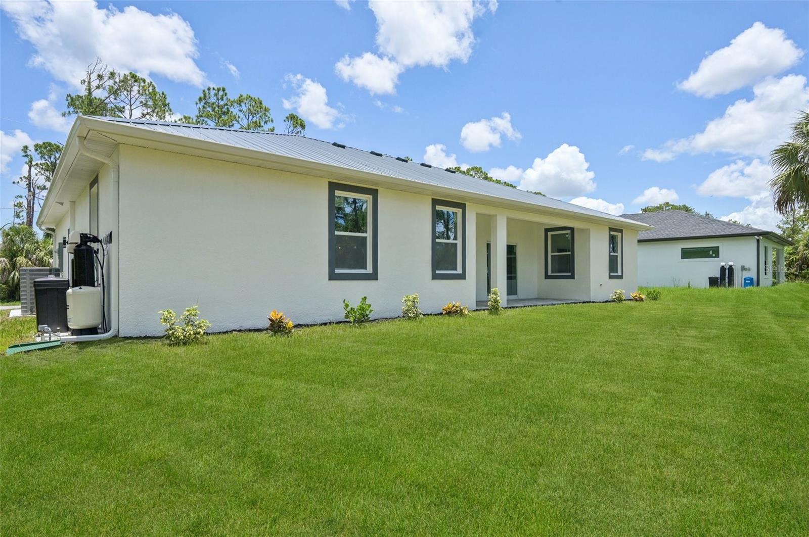 2523 HAGERICK LANE