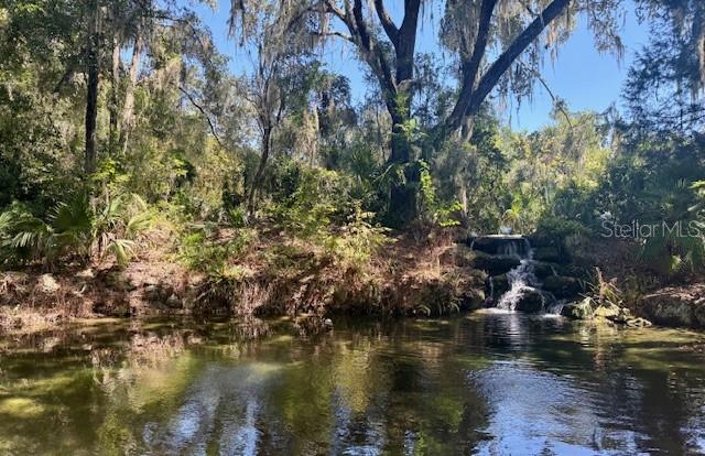 RAINBOW LAKES ESTATE - Land
