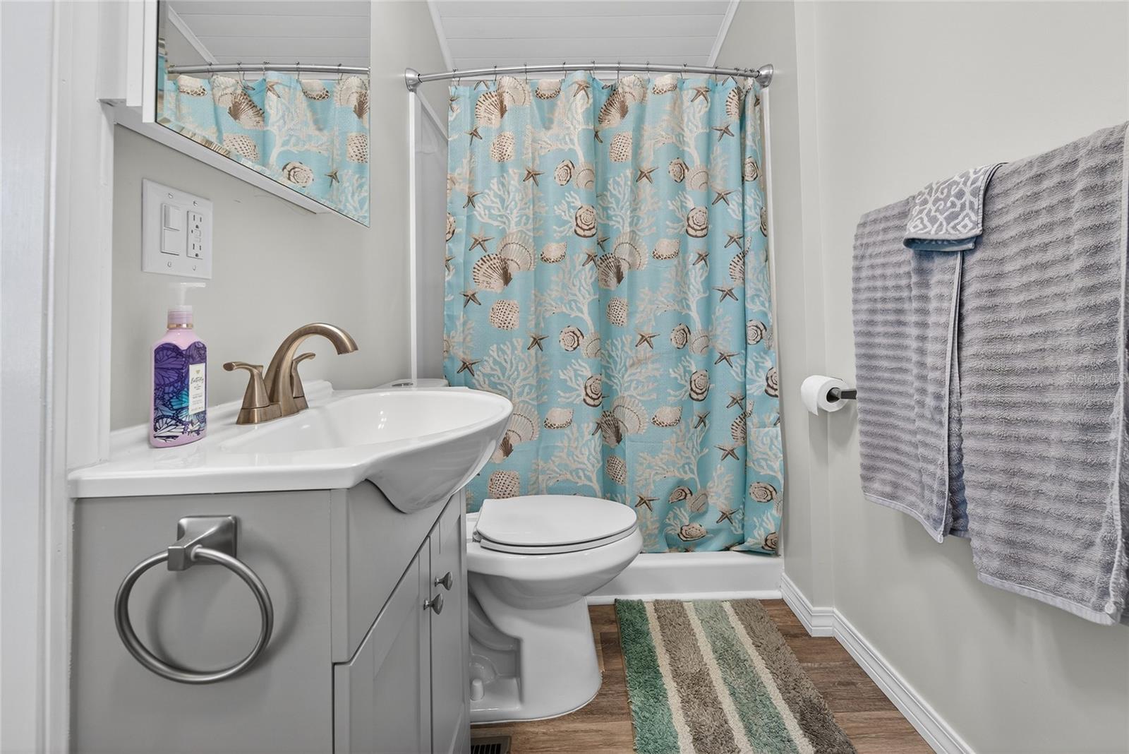 KINGS GATE SECTION 1 - Residential