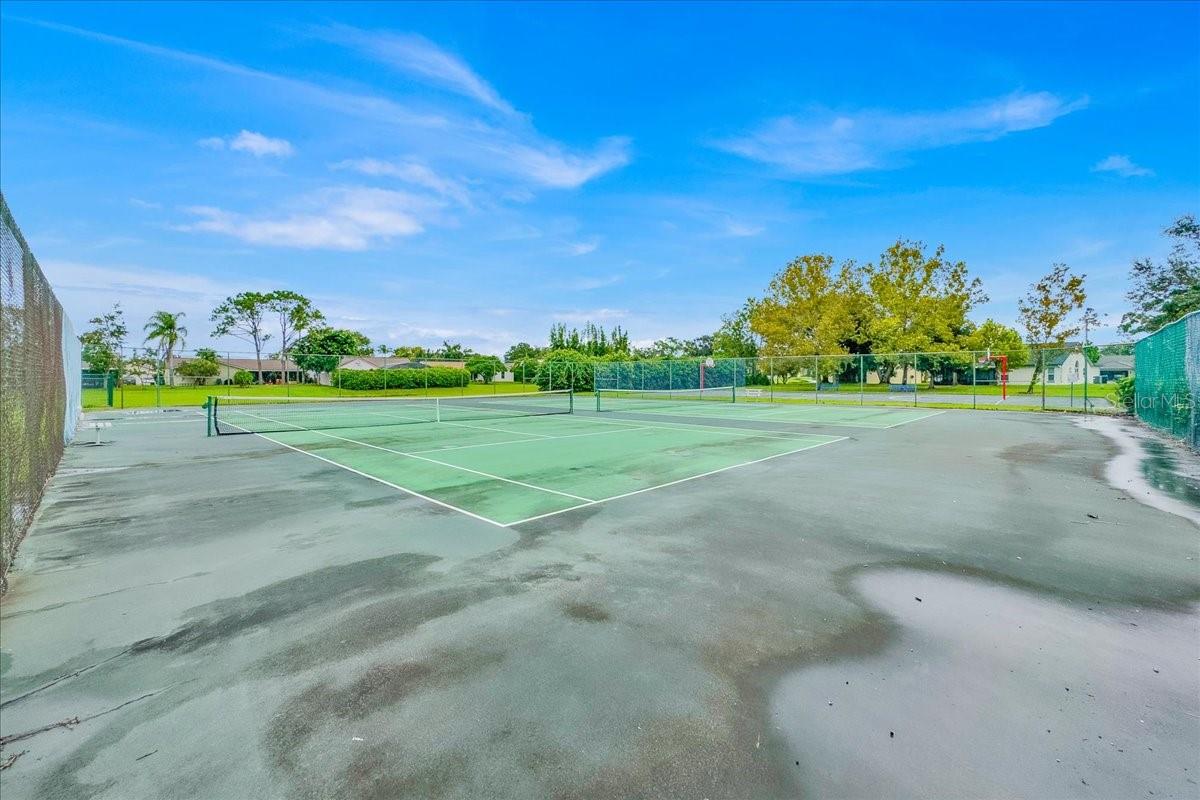 DEER CREEK VILLAGE SEC 04 - Residential Lease