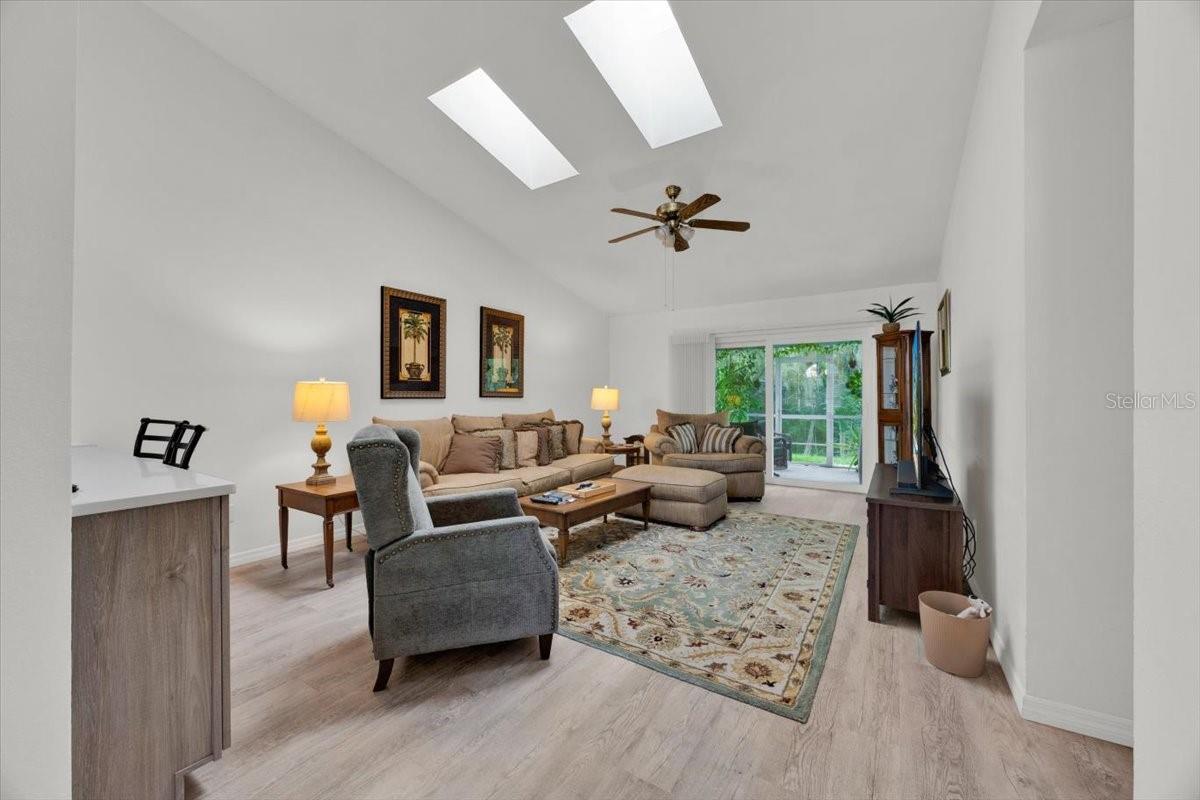 DEER CREEK VILLAGE SEC 04 - Residential Lease