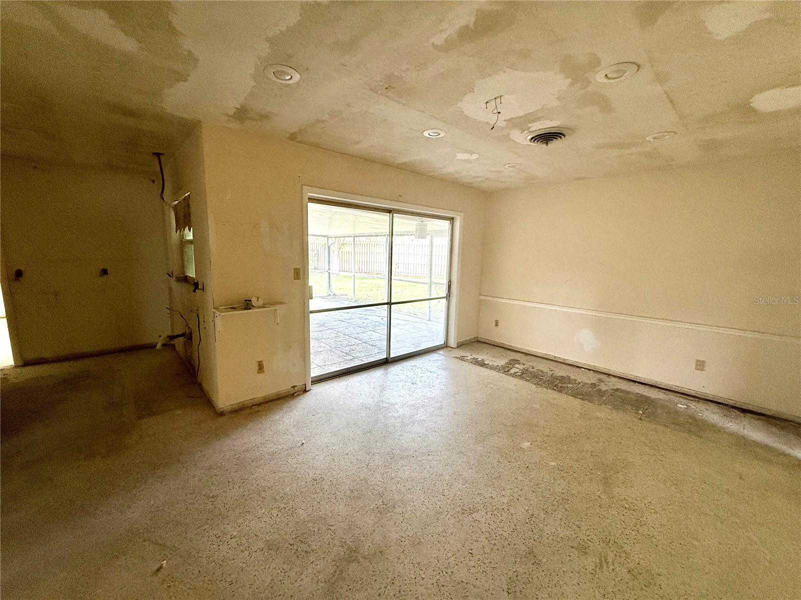 WINTER PARK PINES MERRIE OAKS - Residential