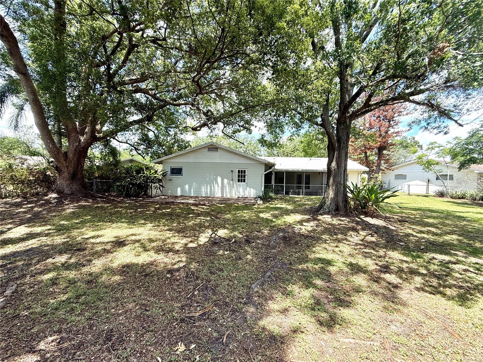 WINTER PARK PINES MERRIE OAKS - Residential