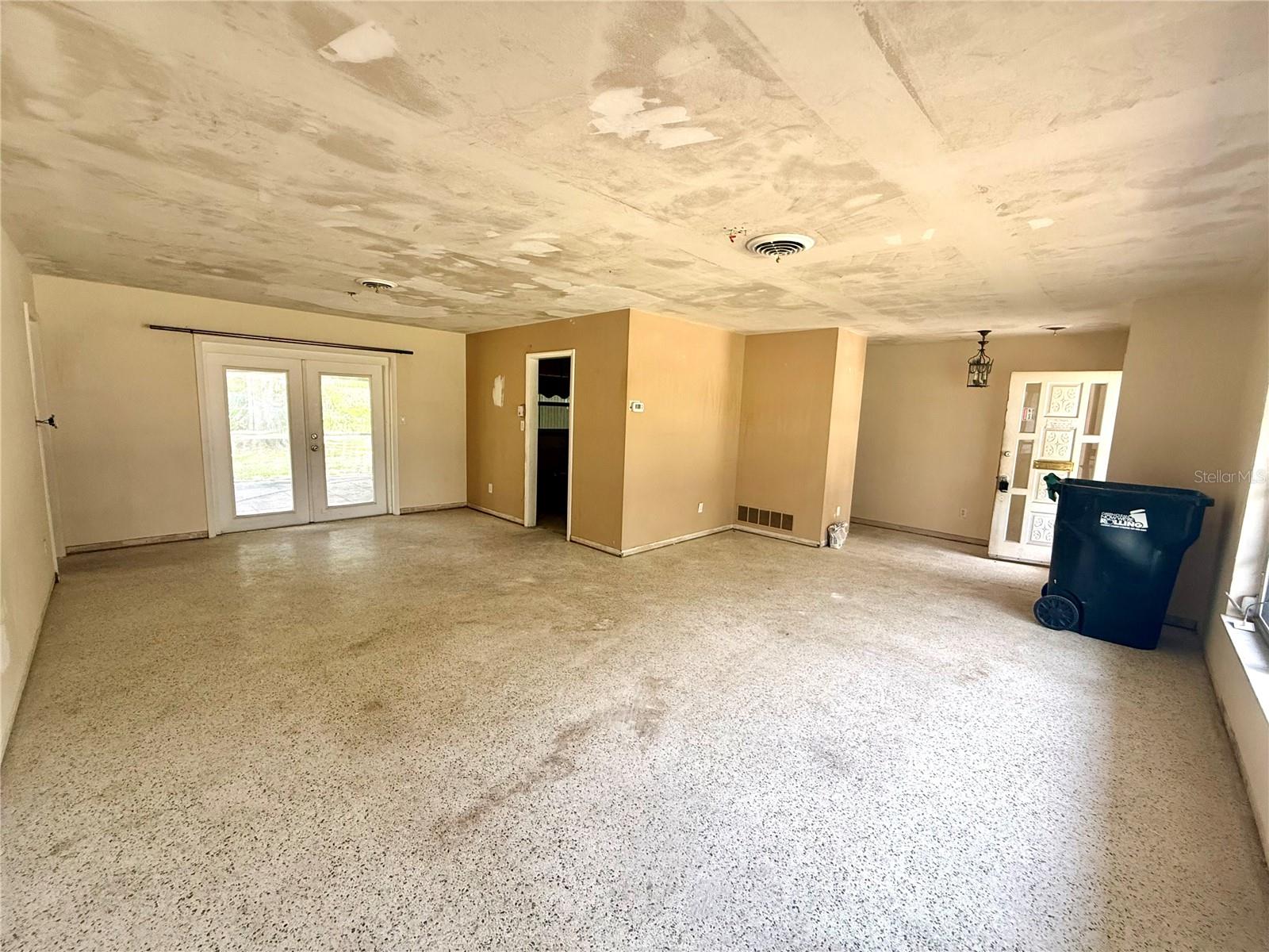WINTER PARK PINES MERRIE OAKS - Residential