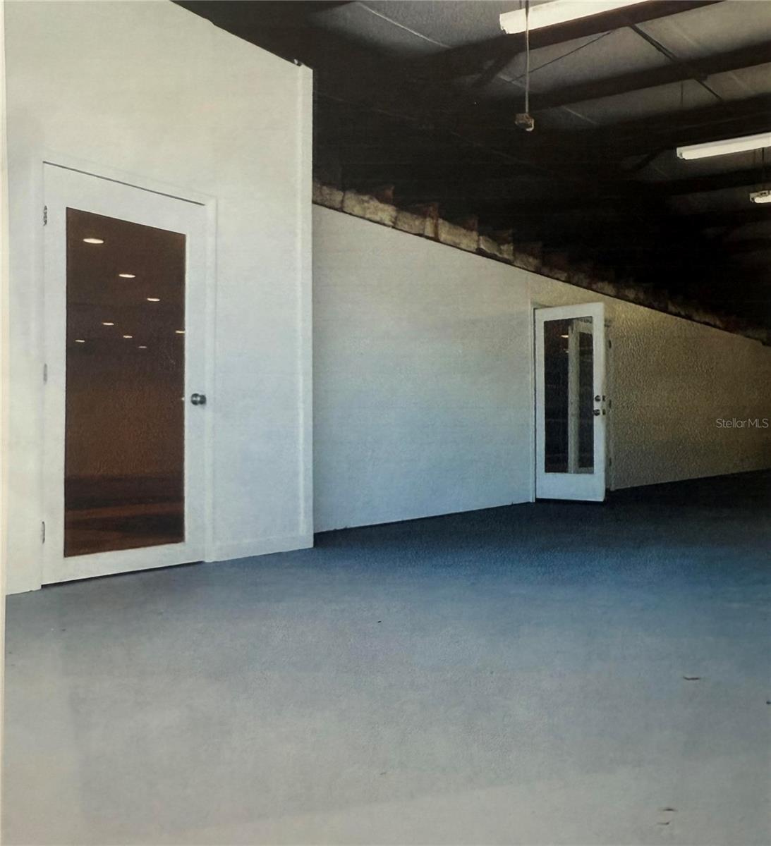 OLDSMAN FARM - Commercial Lease