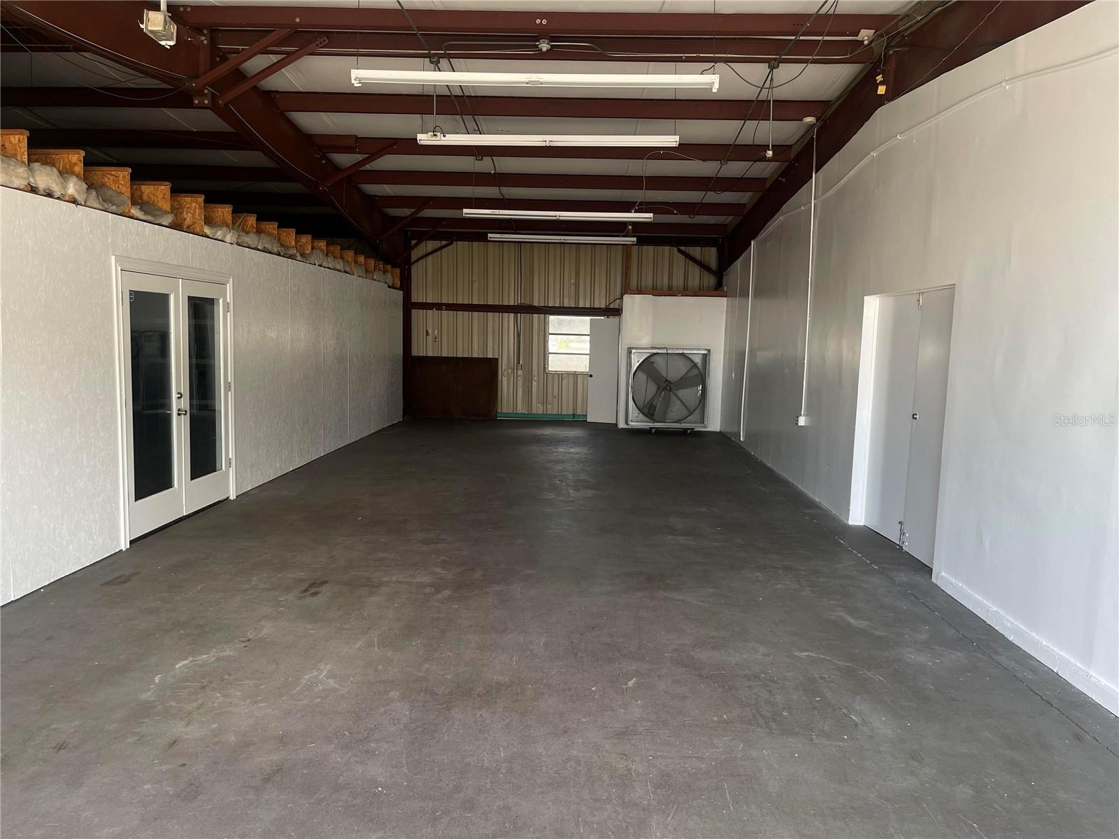 OLDSMAN FARM - Commercial Lease