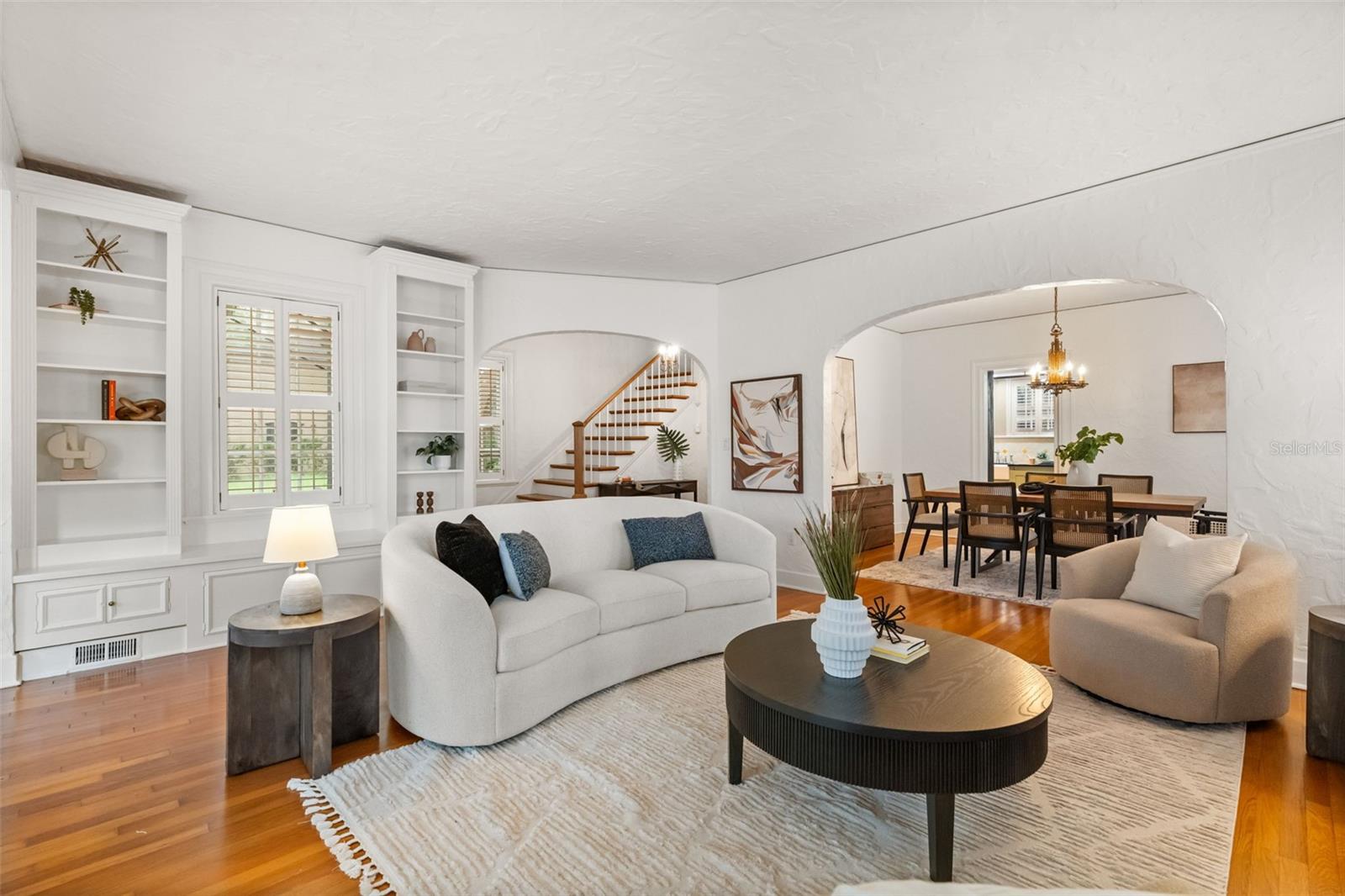 732 EDGEWATER DRIVE