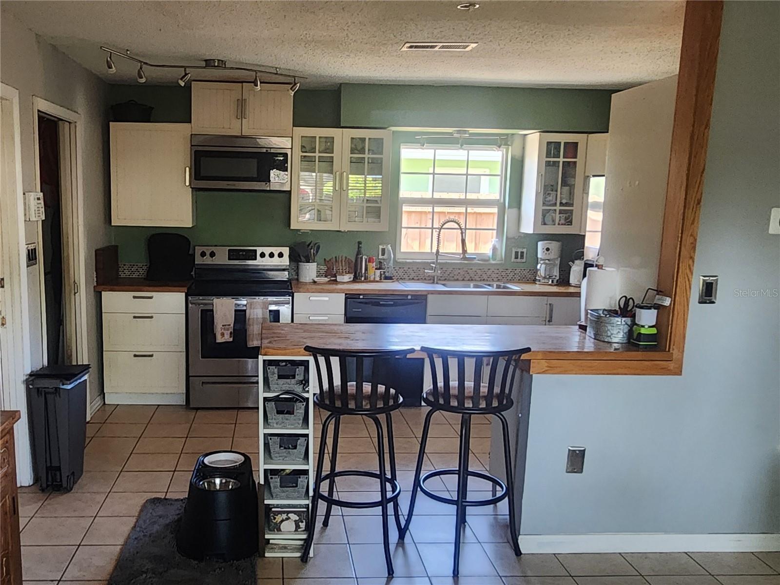 AVION OF - Residential