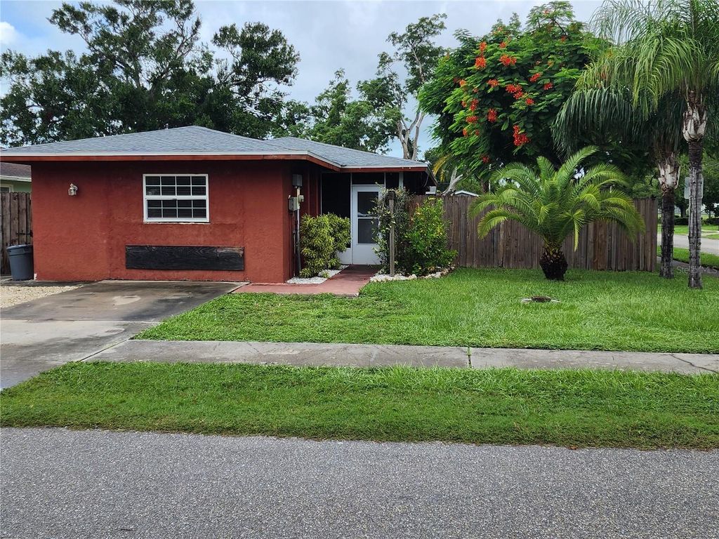 Photo of 3050 8th Street, Sarasota, FL 34237 (MLS # A4658636)
