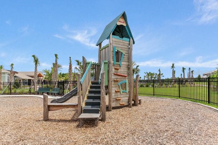 STOREY PARK - Residential Lease