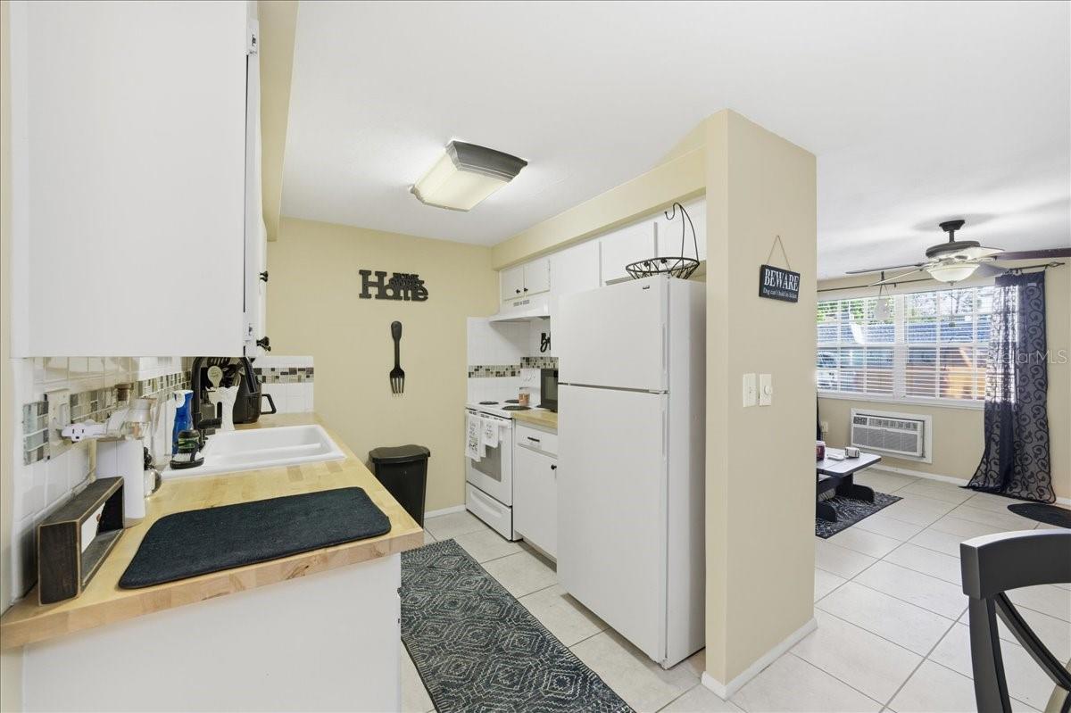 GARDENS BEACON SQUARE CONDO - Residential