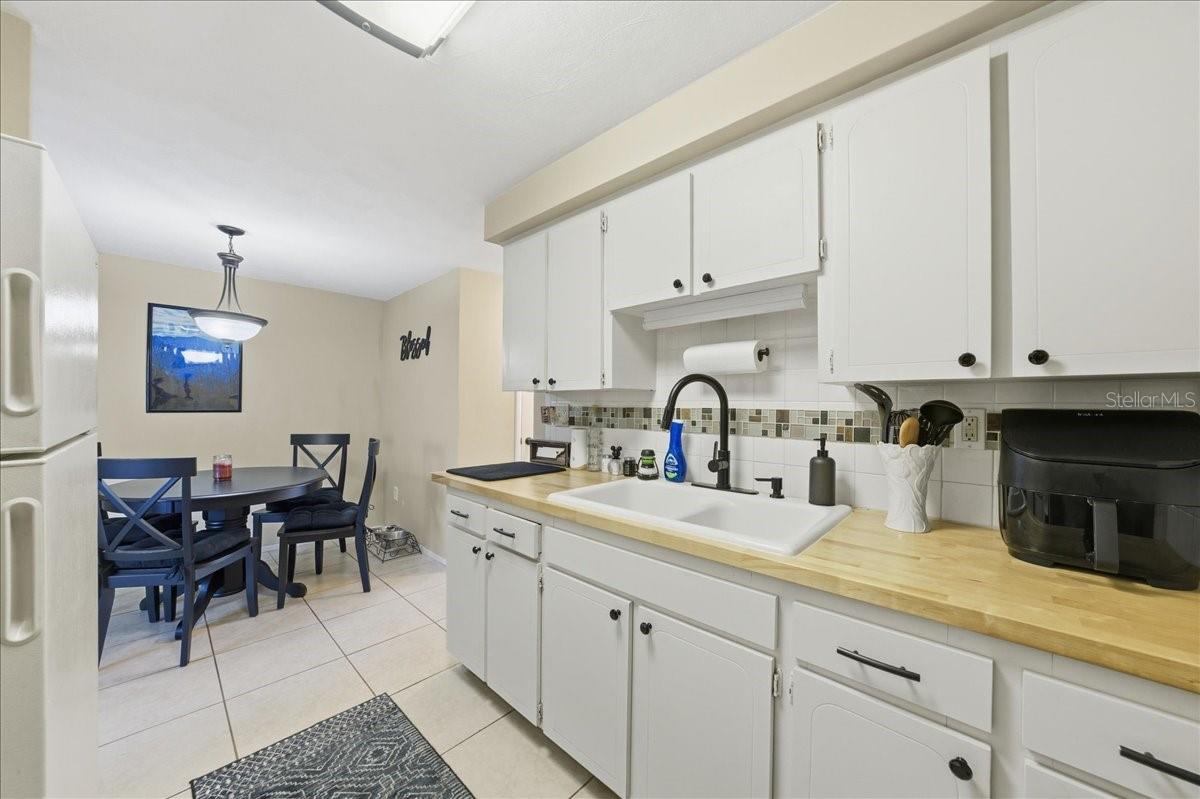 GARDENS BEACON SQUARE CONDO - Residential