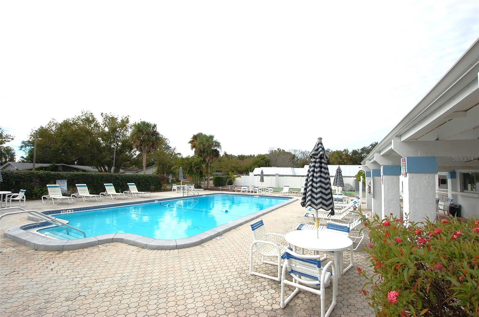 GARDENS BEACON SQUARE CONDO - Residential