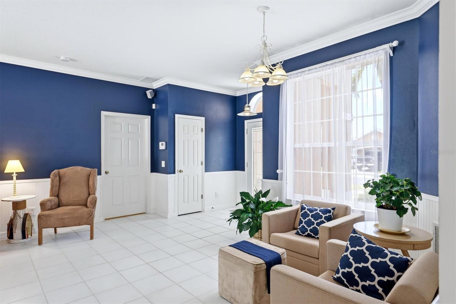 WELLINGTON CHASE - Residential