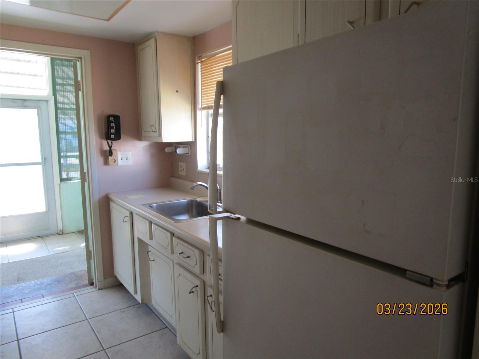 TOWN APTS CONDO - Residential