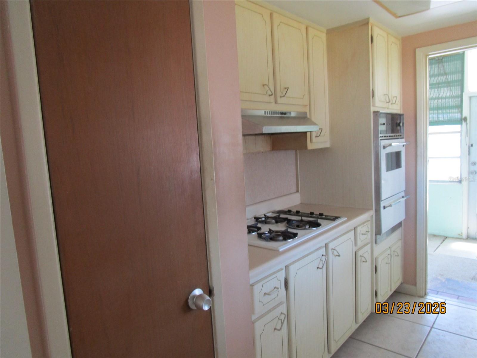 TOWN APTS CONDO - Residential