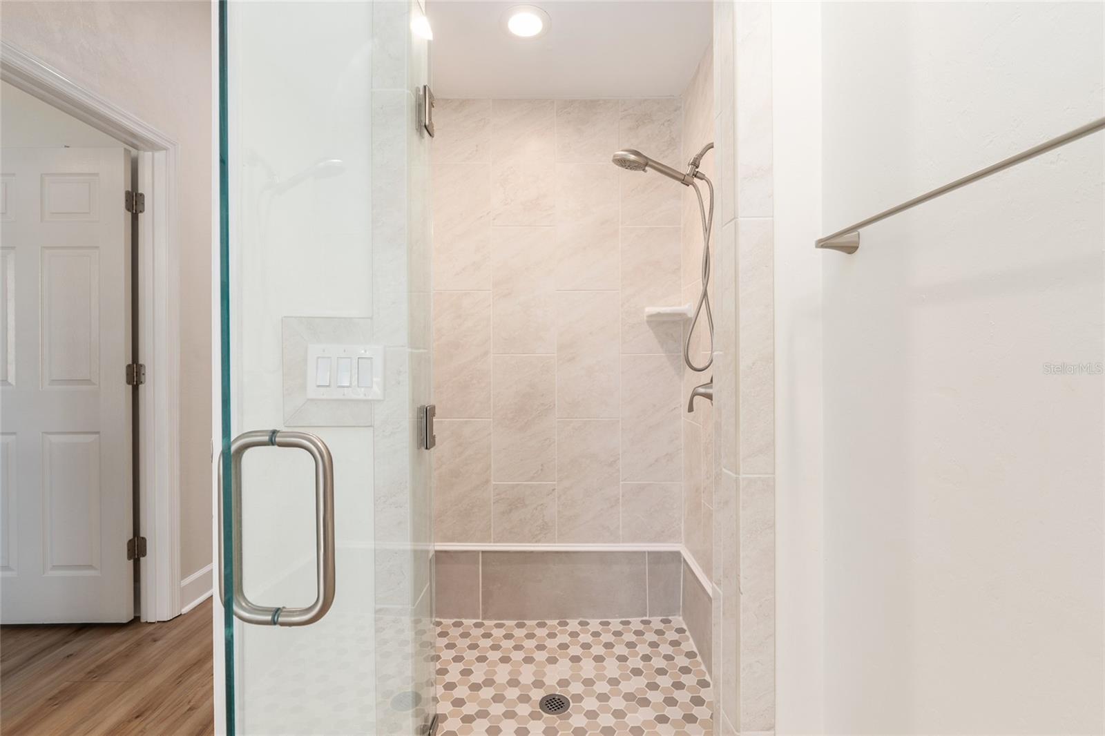 ABBEY GLEN - Residential