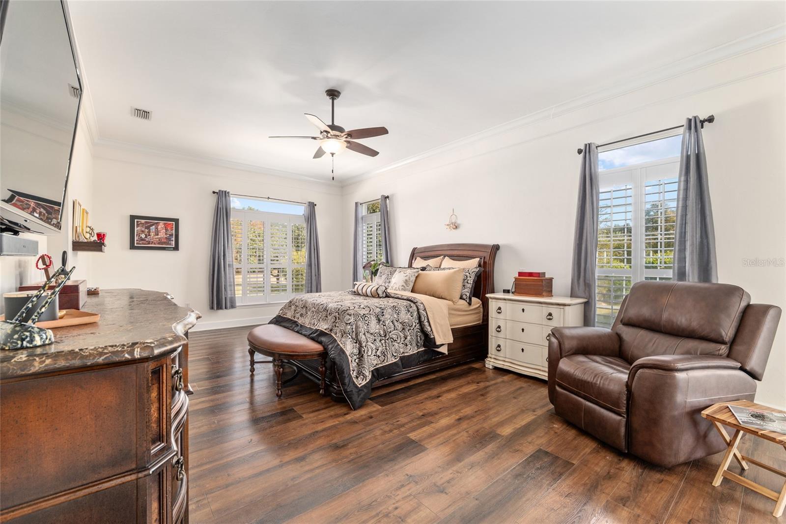 ABBEY GLEN - Residential