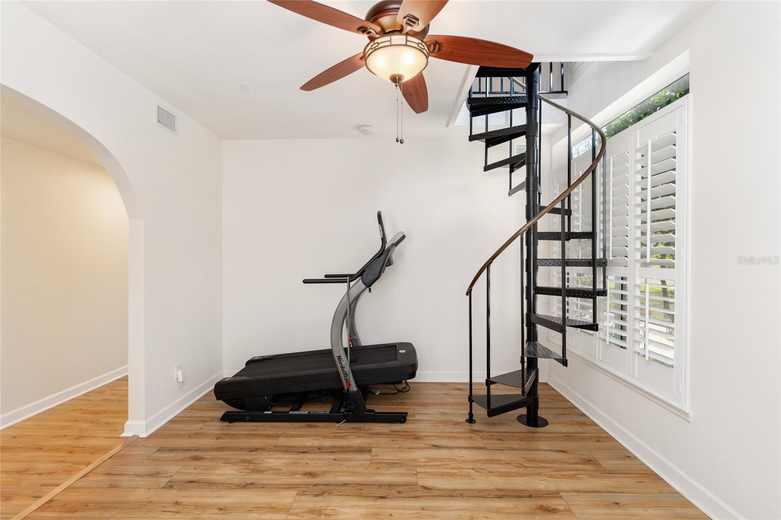 ABBEY GLEN - Residential