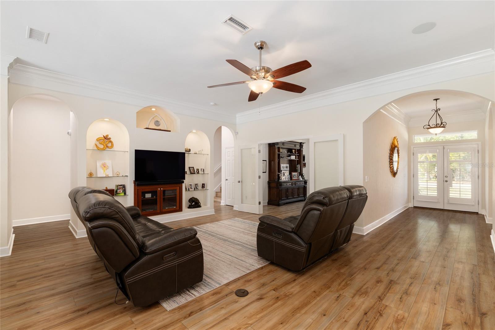 ABBEY GLEN - Residential