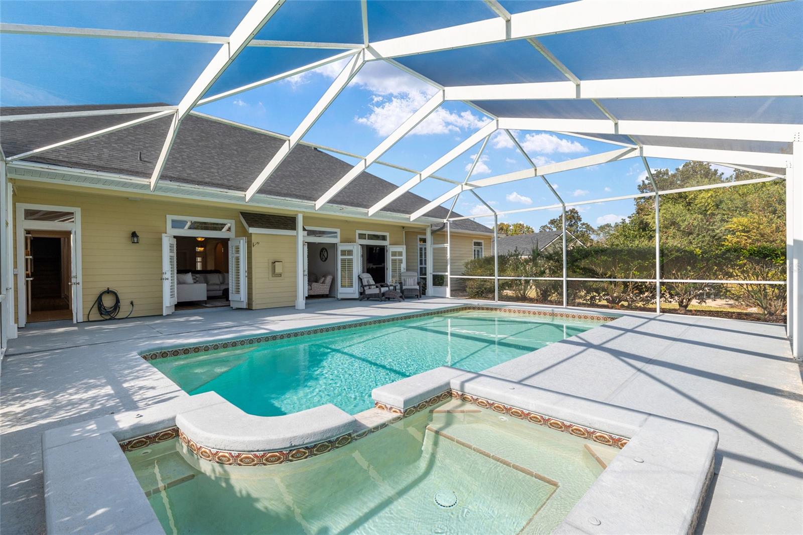 ABBEY GLEN - Residential