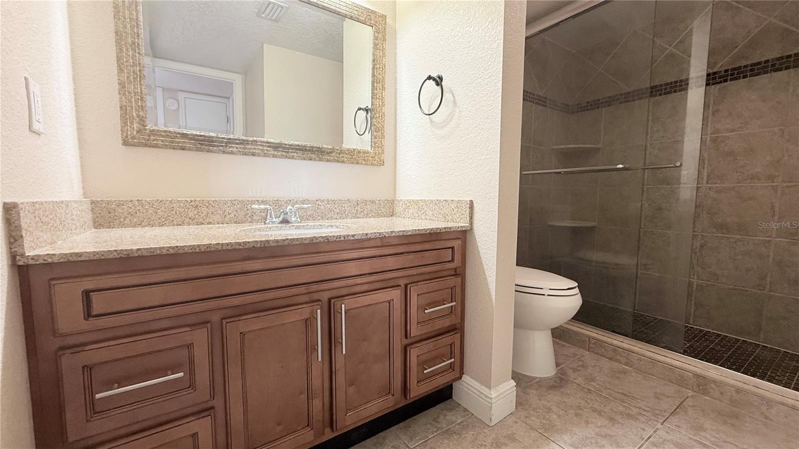 ROYAL ARMS CONDO - Residential