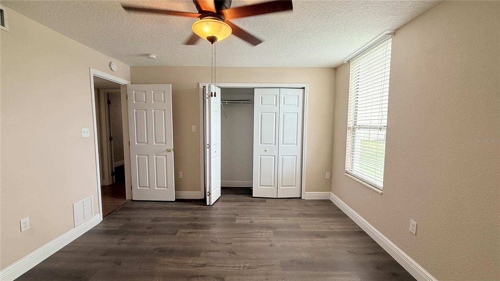 ROYAL ARMS CONDO - Residential