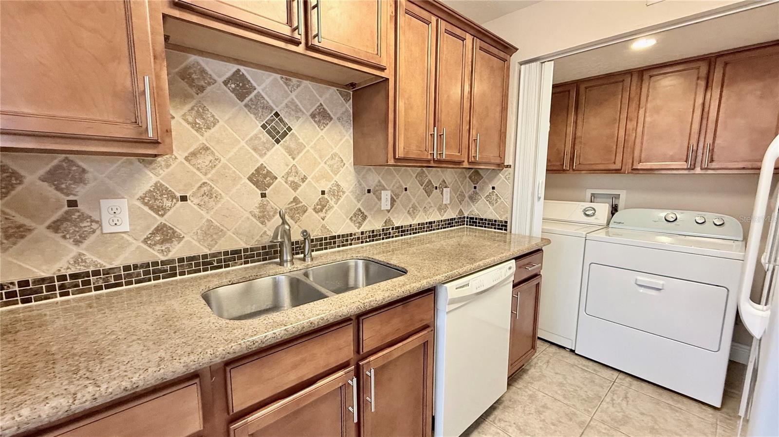 ROYAL ARMS CONDO - Residential