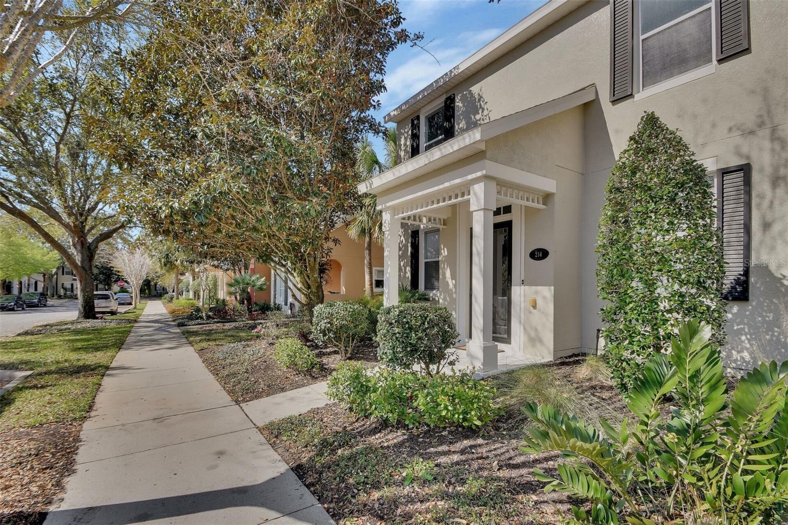 214 WOODHOUSE LANE