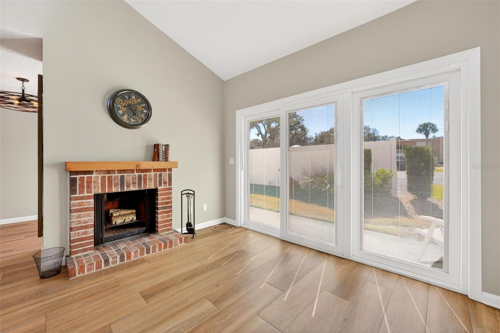 MOUNT DORA BUNKER HILL CONDO - Residential