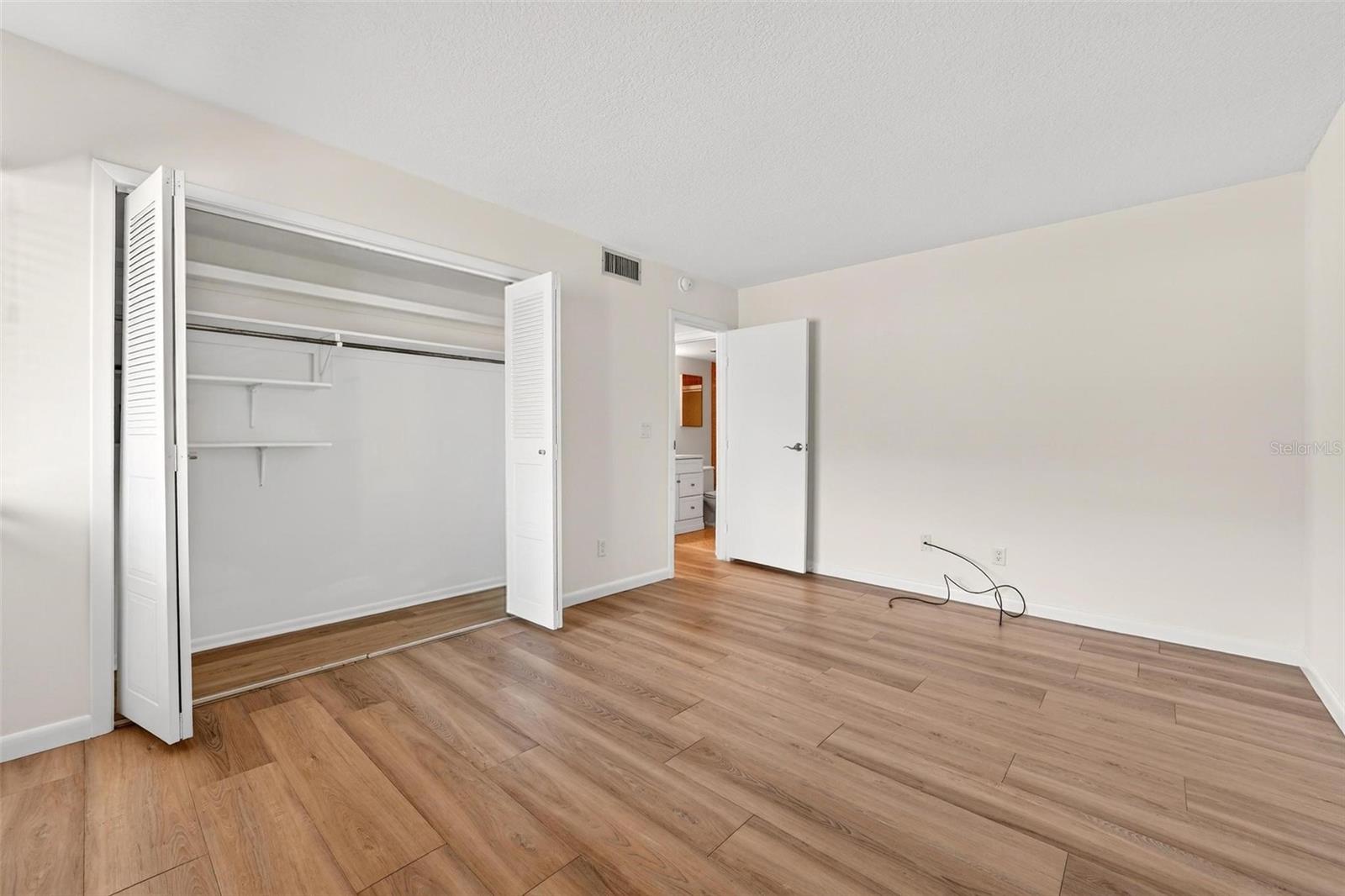 MOUNT DORA BUNKER HILL CONDO - Residential