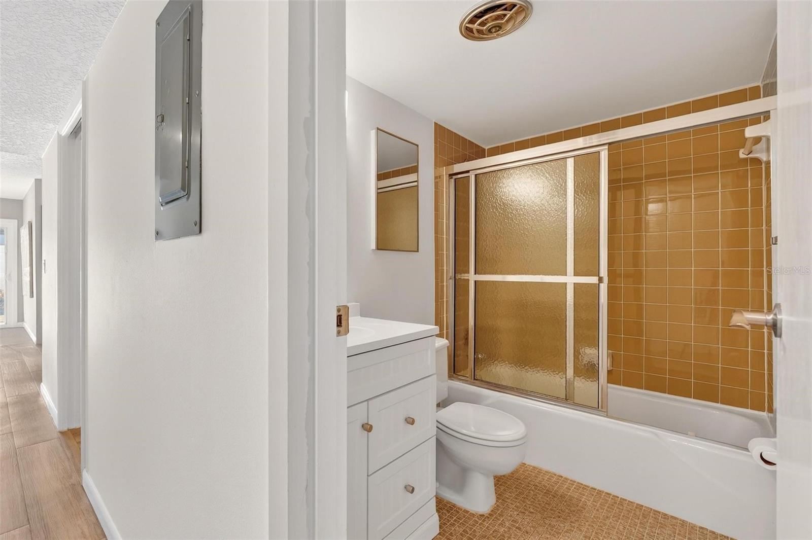 MOUNT DORA BUNKER HILL CONDO - Residential