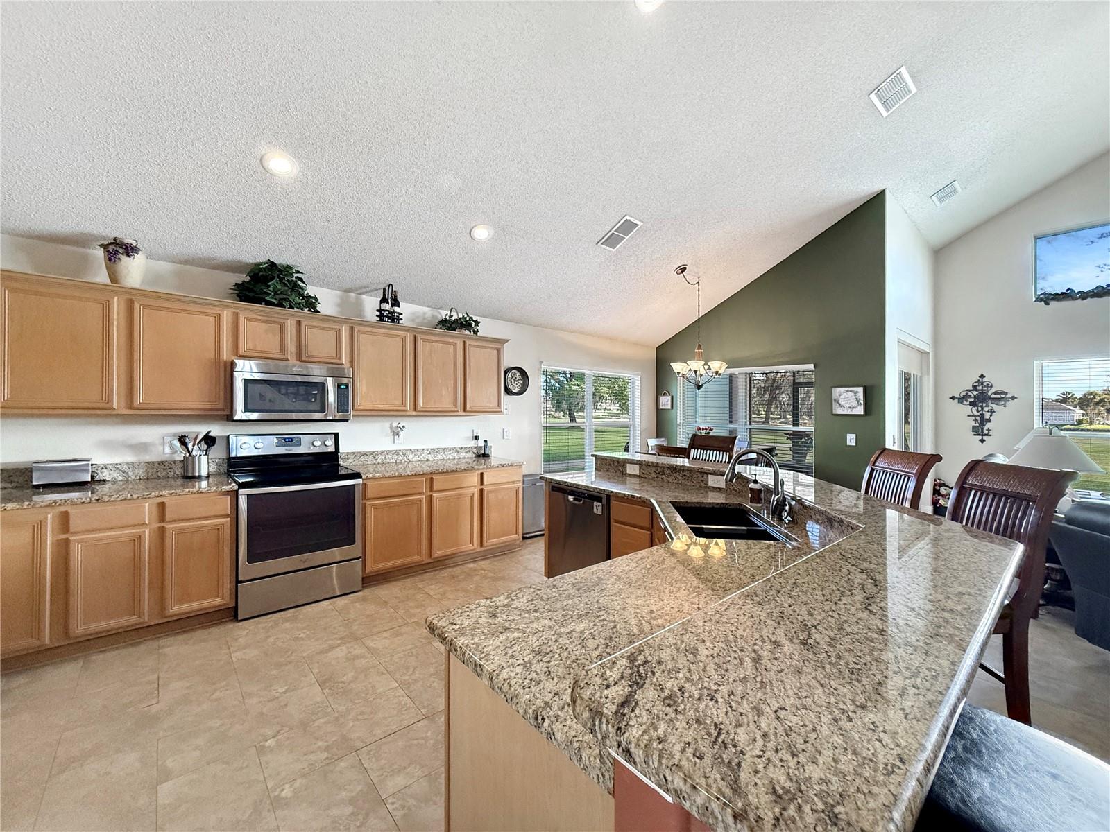 OAKS 2 THE - Residential