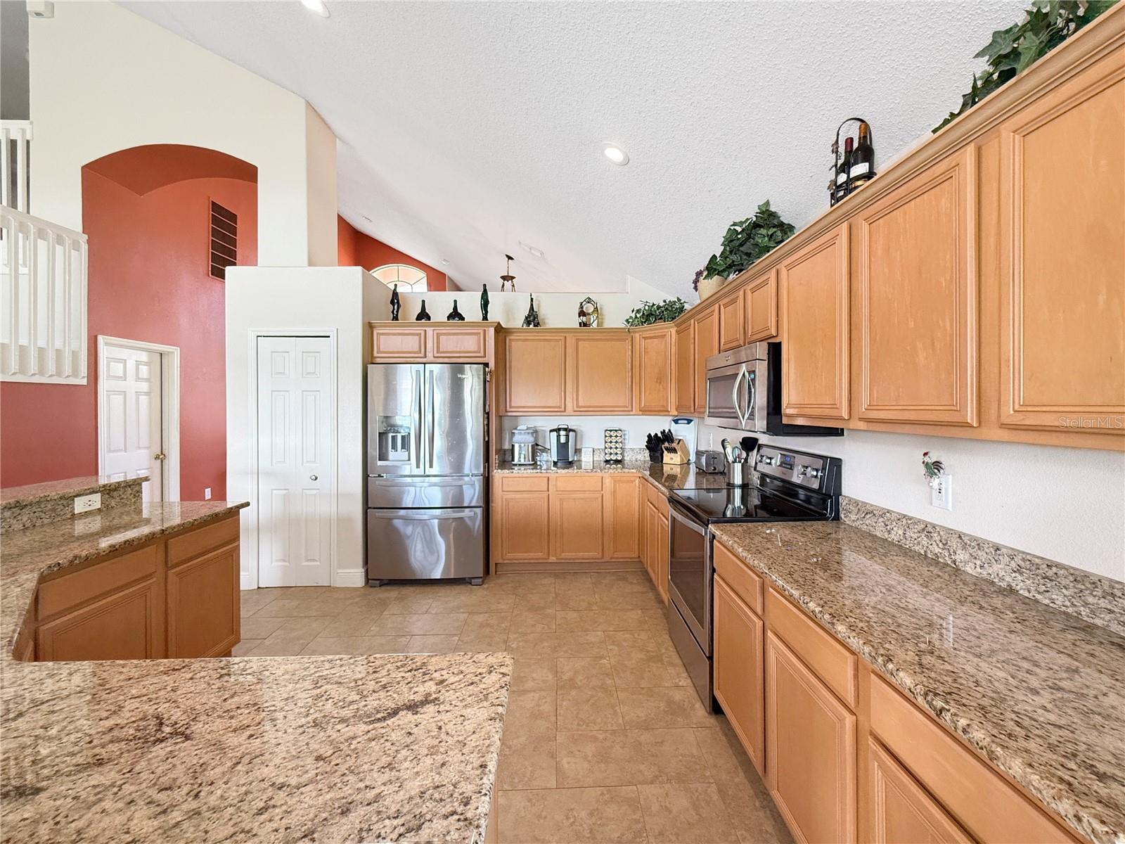 1929 WILLOW WOOD DRIVE